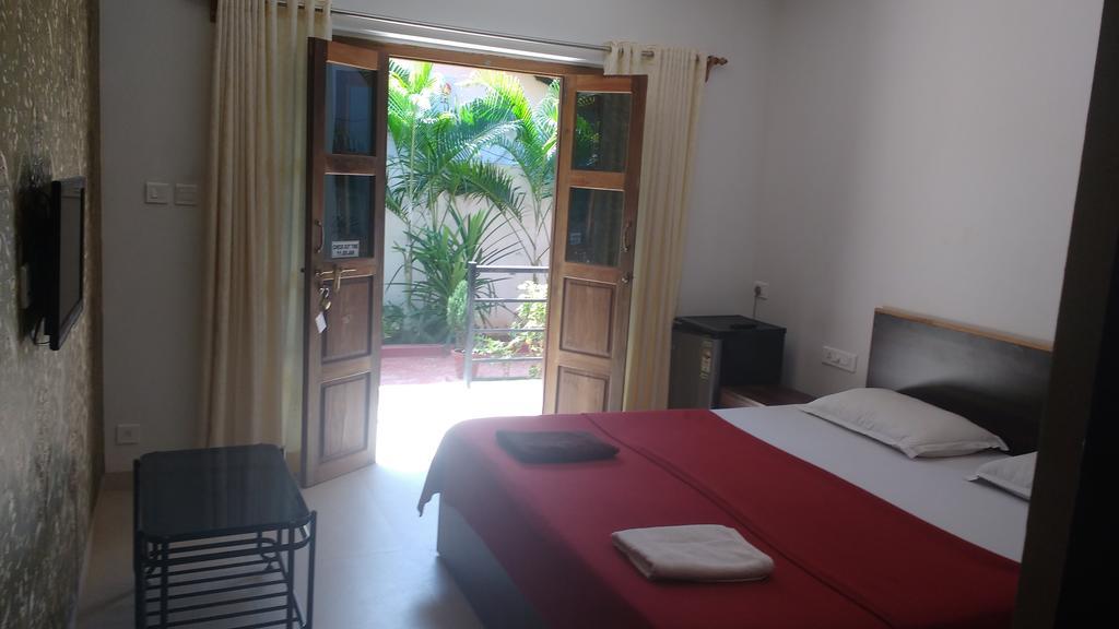Palolem Residency Hotel Exterior photo